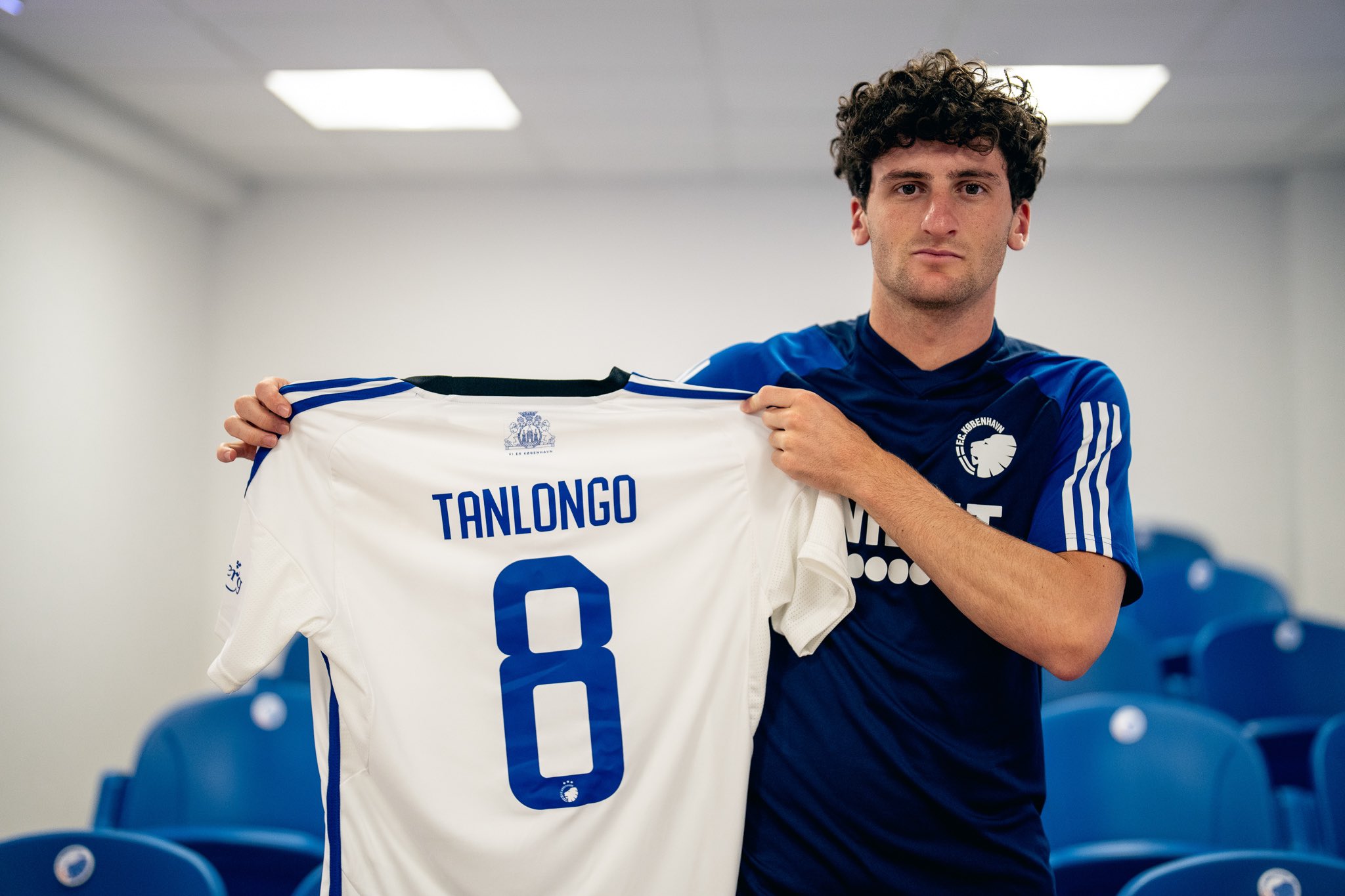 Tanlongo tiene nuevo club en Europa: fue presentado como refuerzo del Copenhague